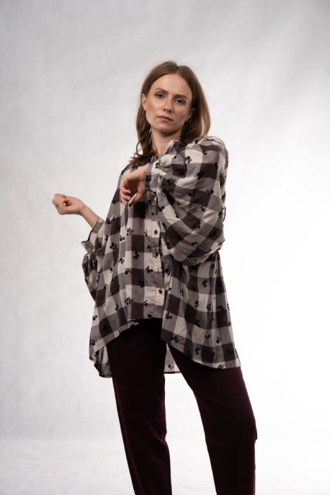 Wzorzysta koszula oversize Wiya – Krata & Floral -Moro