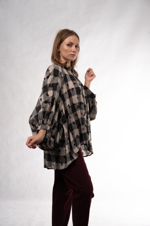 Wzorzysta koszula oversize Wiya – Krata & Floral - Nero