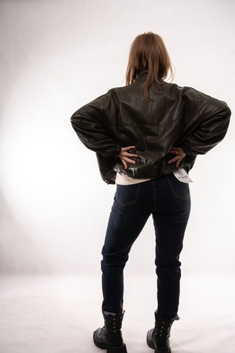 Spodnie jeansowe Loose Fit z paskiem M'SARA