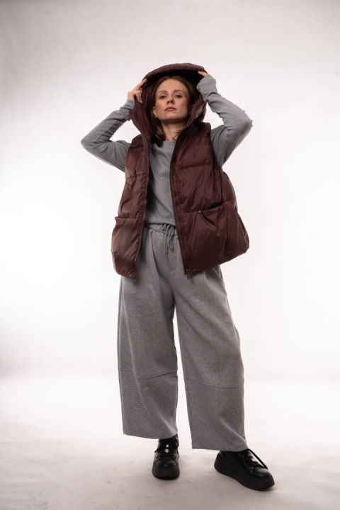 Puchowa kamizelka oversize z kapturem – naturalny puch Burgund