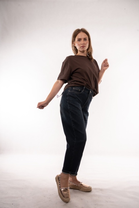 Spodnie jeansowe z wysokim stanem Balloon Fit z paskiem M'SARA