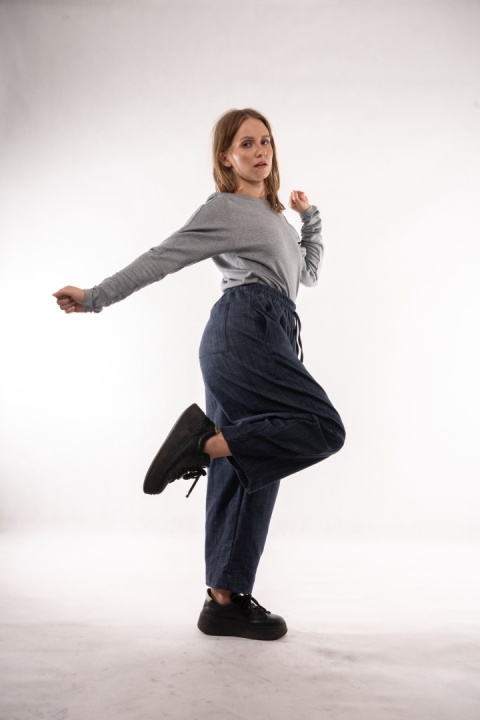 Spodnie o kroju Barrel Fit Gioya - BLU