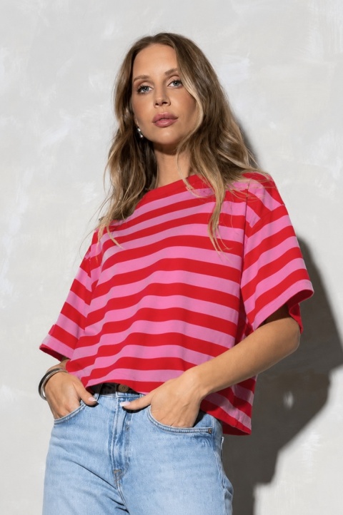 T-shirt w paski Lenoshka - krój pudełkowy w różowo-czerwone paski