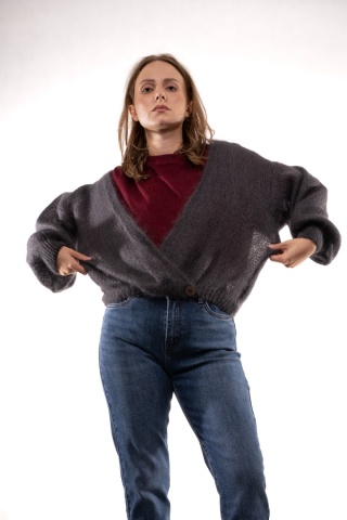 Sweter z kopertowym dekoltem z mohairu Grafit ART. 2029