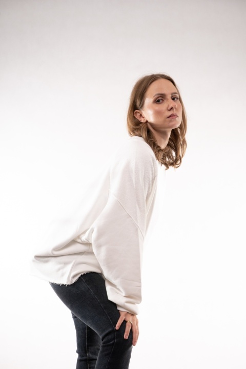Bawełniana bluza oversize z raglanowymi przeszyciami Colette Bluzka Damska Ecru