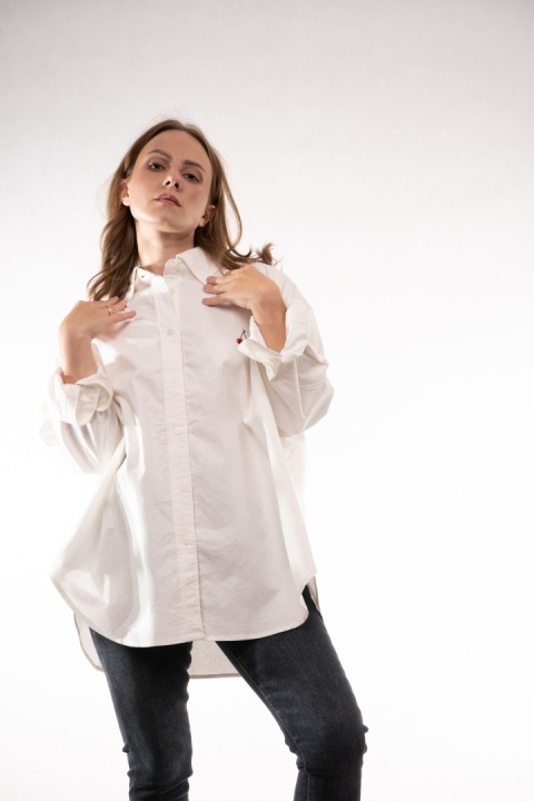 Bawełniana koszula oversize z haftami Wiya Shirt Label