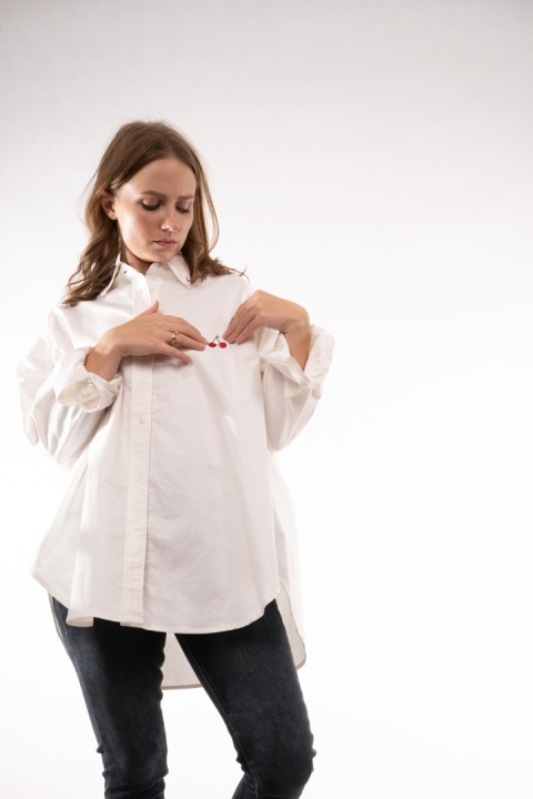 Bawełniana koszula oversize z haftami Wiya Shirt Label