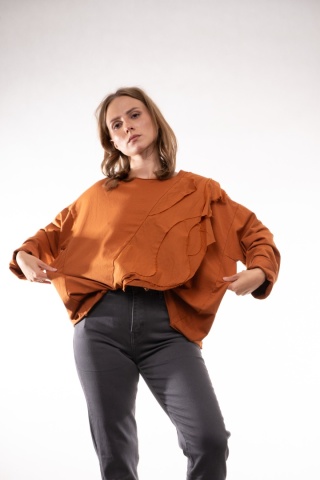 Bawełniany longsleeve oversize z geometrycznymi przeszyciami Rudy Wendy Trendy