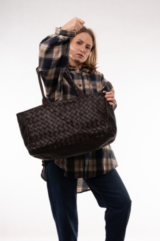 Duża pleciona torba shopper ze skóry cielęcej Gorzka czekolada