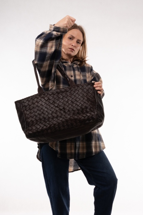 Duża pleciona torba shopper ze skóry cielęcej Gorzka czekolada