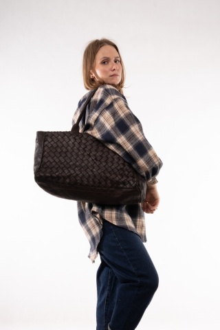 Duża pleciona torba shopper ze skóry cielęcej Gorzka czekolada