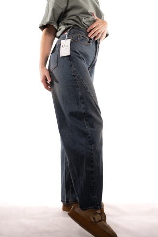 Jeansy banana fit z modelującymi cięciami UiUj UBA516-3 (z paskiem)