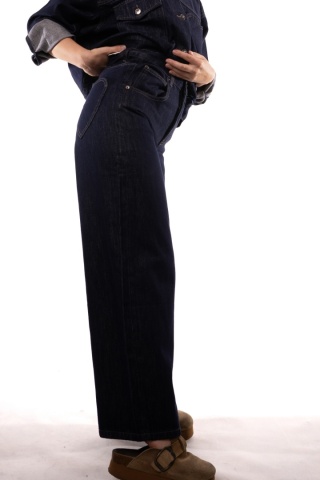 Jeansy barrel fit z pionowymi przeszyciami Gioya WY164#
