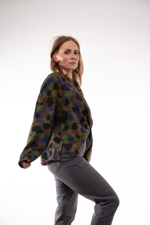 Krótka bluza oversize w abstrakcyjne moro JOY Brązowe