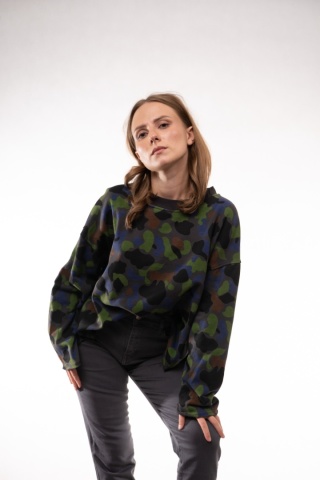 Krótka bluza oversize w abstrakcyjne moro JOY Grafitowe