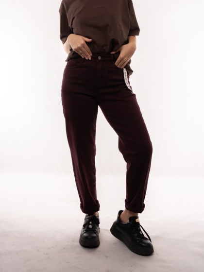 Spodnie jeansowe Baggy Fit z paskiem MIMI DAVE Burgundowe L9800-98