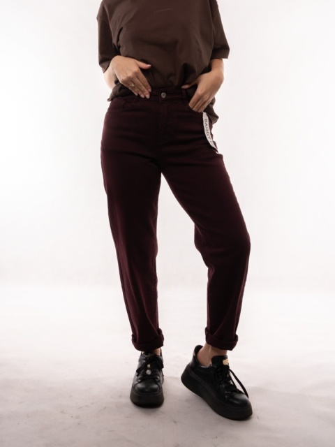 Spodnie jeansowe Baggy Fit z paskiem MIMI DAVE Burgundowe L9800-98