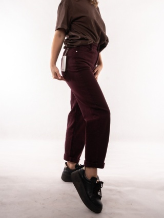 Spodnie jeansowe Baggy Fit z paskiem MIMI DAVE Burgundowe L9800-98