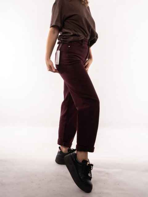 Spodnie jeansowe Baggy Fit z paskiem MIMI DAVE Burgundowe L9800-98