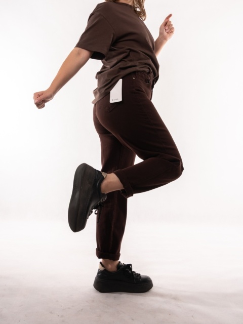 Spodnie jeansowe Baggy Fit z paskiem MIMI DAVE Brązowy L9800-70