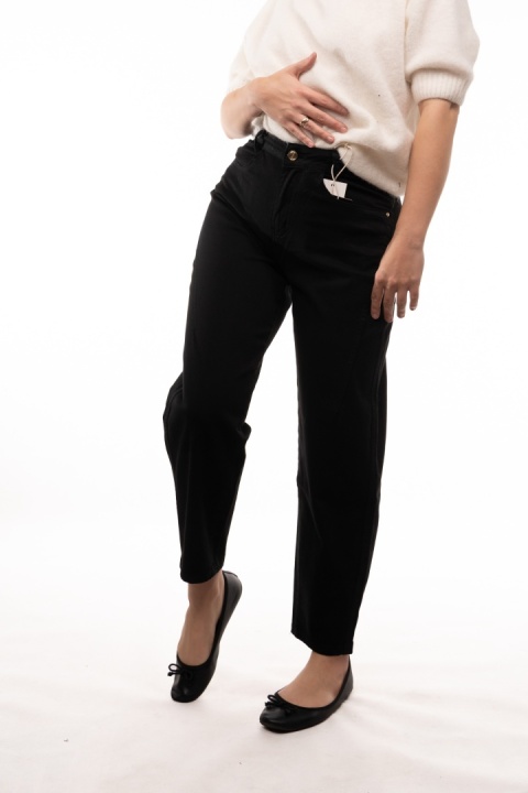 Czarne jeansy damskie Balloon Fit z przeszyciami M'SARA - SK1327-13