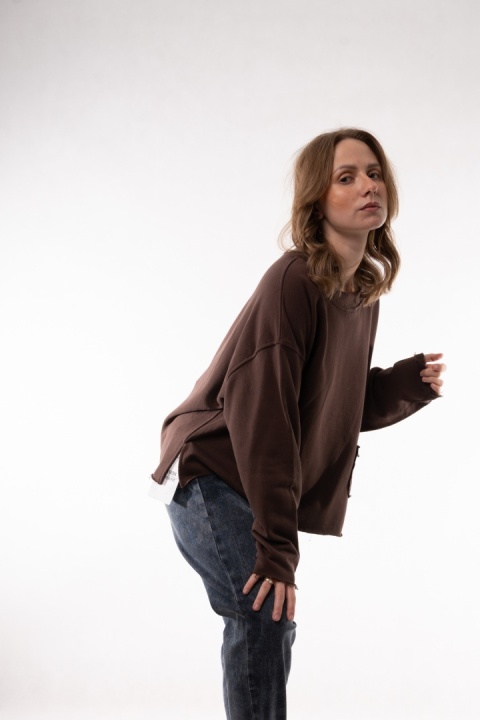 Gładka bawełniana bluza oversize z kieszonką JOY MC Brąz