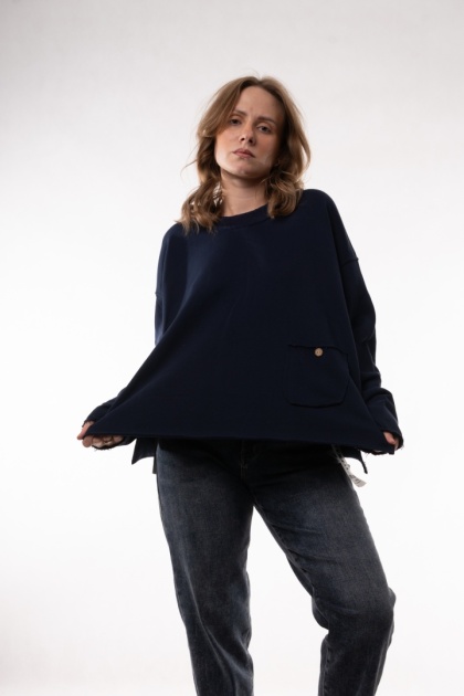 Gładka bawełniana bluza oversize z kieszonką JOY MC Granat