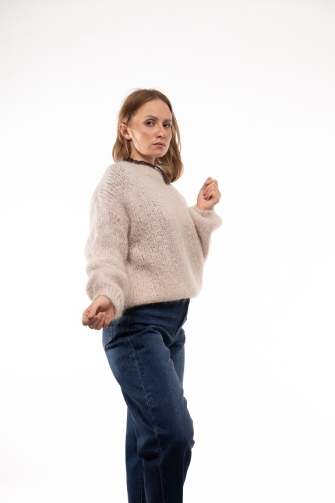 Puszysty sweter z moherem GIANCHI Made in Italy - Beż jasny
