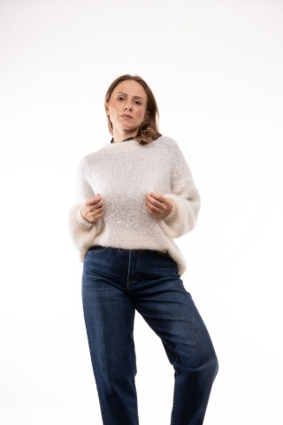 Puszysty sweter z moherem GIANCHI Made in Italy - Ecru