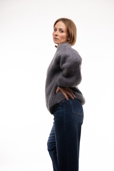 Puszysty sweter z moherem GIANCHI Made in Italy - Grafit