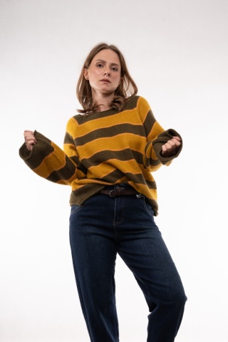 Sweter w pasy z rękawem 7/8 i wełną