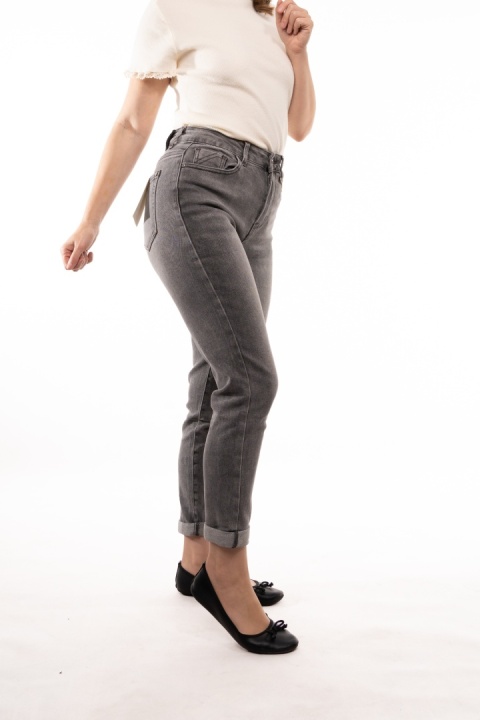 Szare jeansy damskie Skinny Fit z paskiem M'SARA - BF3389-D