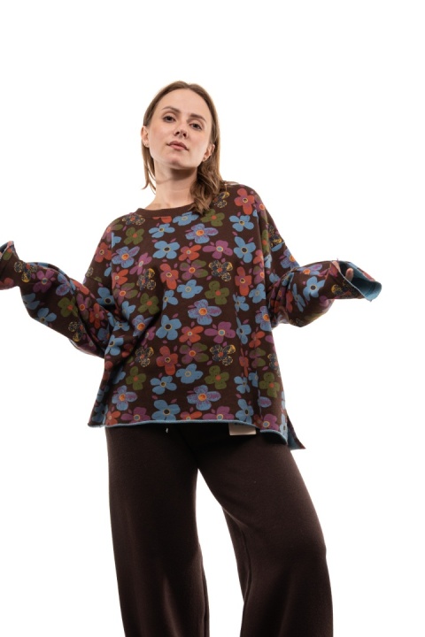 Bawełniana bluza oversize w kwiaty JOY - Brązowe tło