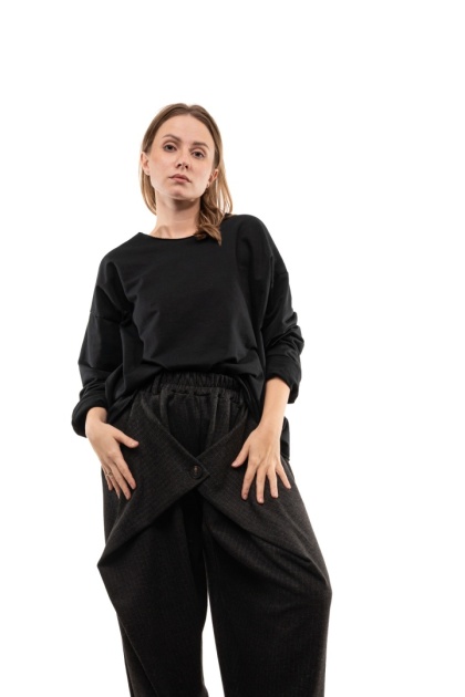Bawełniana bluzka oversize z długim rękawem Wendy Trendy - Czarna
