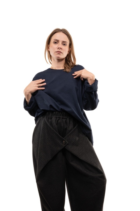 Bawełniana bluzka oversize z długim rękawem Wendy Trendy - Granat