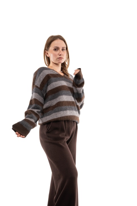 Luksusowy sweter w paski z kaszmirem Cashmere Blend V. Veneto - Szaro-brązowe paski