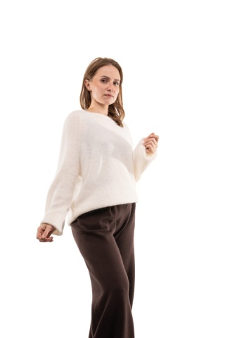 Puszysty sweter z wełną Baby Suri Alpaca Toscana 39 - Śmietanka