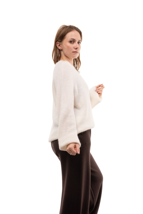 Puszysty sweter z wełną Baby Suri Alpaca Toscana 39 - Śmietanka