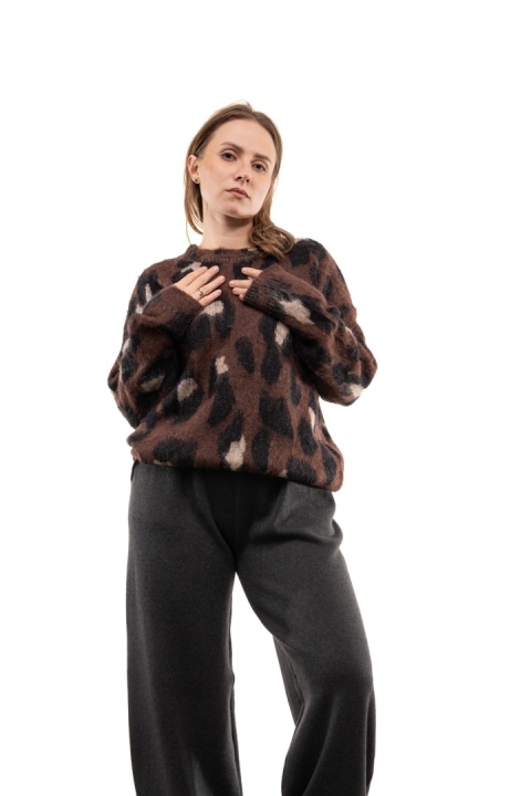 Stylowy sweter damski w panterkę VIC BEE