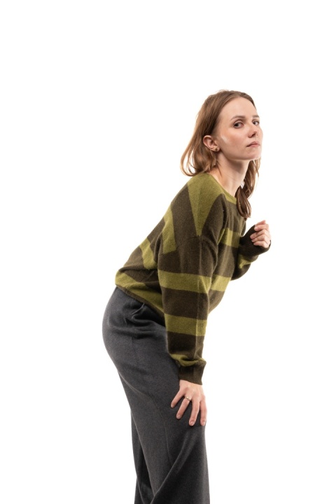 Sweter w pasy z wełną i kaszmirem XDD 5801 - Zielony