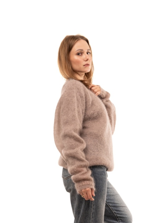 Włoski puszysty sweter 80% Kid Mohair HH24344 Made in Italy - Fango
