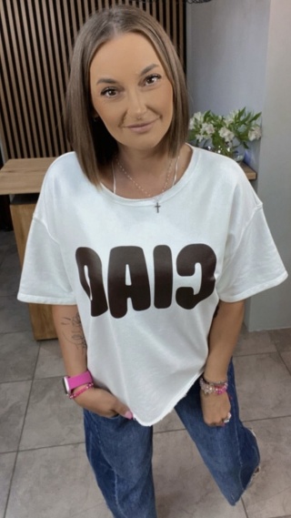 Bluzka oversize z napisem “CIAO” - Biała