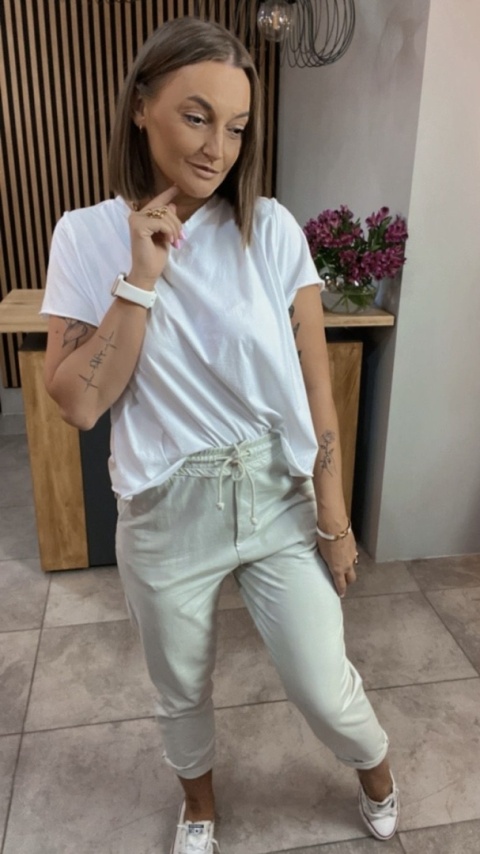 Spodnie dresowe z patką Wiya – Beige