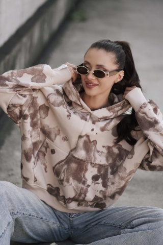 Klasyczna bluza z kapturem Lenoshka - Kremowo–brązowy tie-dye