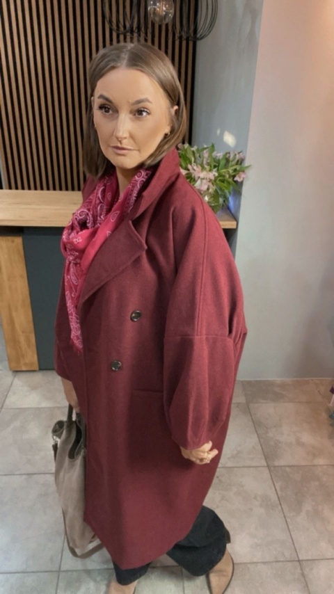 Płaszcz damski oversize Gioya & Co. – Bordowy