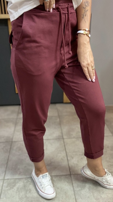 Spodnie dresowe z patką Wiya - Bordo