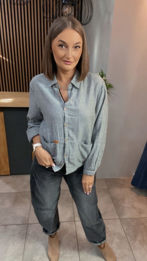 Koszula w paski – styl casual