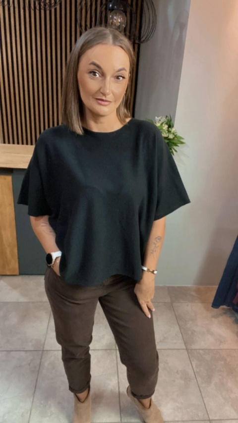 Sweter dzianinowy oversize E-WOMAN - Czarny