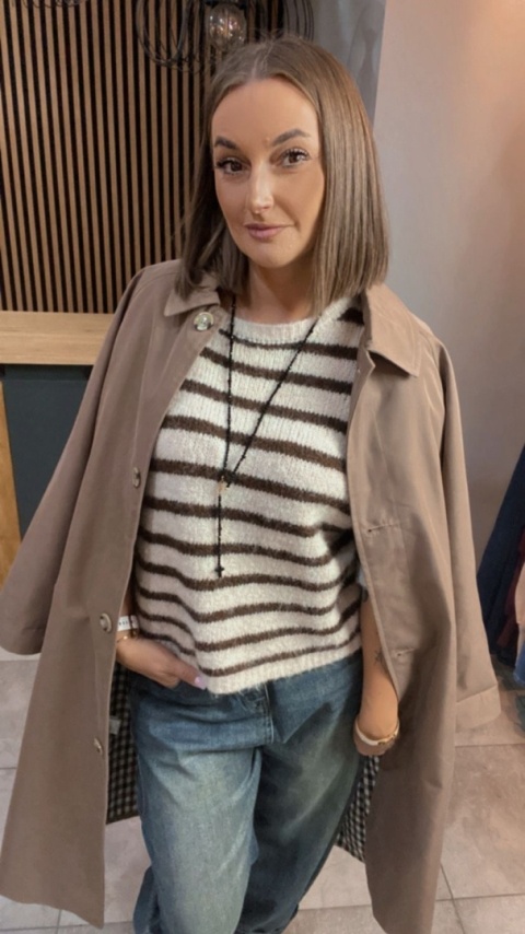 Sweter w paski Brąz