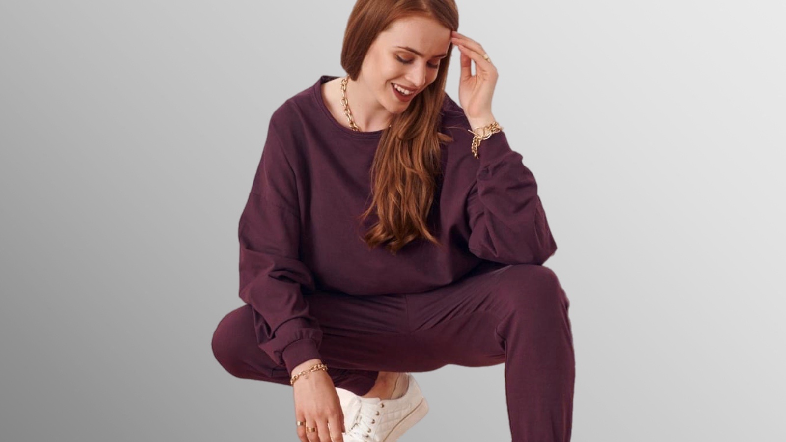 Jak stylizować komplet dresowy? Modne stylizacje na co dzień | TOTU Fashion